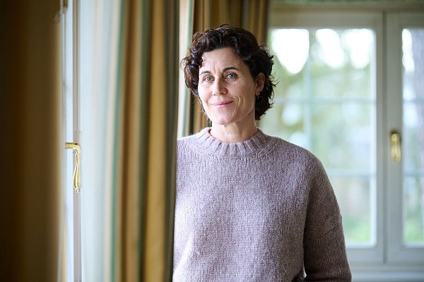 Hätte gern Dialekt gesprochen: Schauspielerin Nina Kunzendorf. - © Annette Riedl/dpa