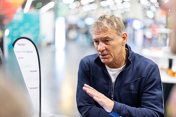 Der deutsche Ski-Boss Wolfgang Maier macht seinen Sportlern vor der Olympia-Saison eine klare Ansage. - © Daniel Karmann/dpa