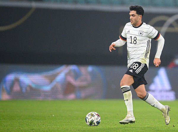 Erstmals seit über vier Jahren soll Nadiem Amiri wieder in die DFB-Elf berufen werden. - © Robert Michael/dpa-Zentralbild/dpa