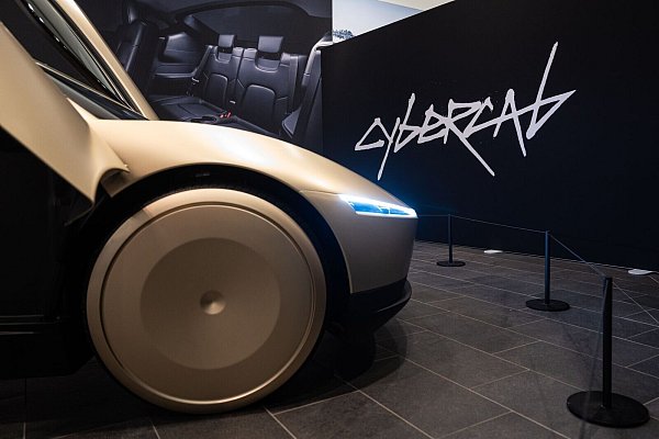 Wann genau Tesla sein «Cybercab» auf die Straße bringen wird, steht nicht fest. - © Hannes P. Albert/dpa