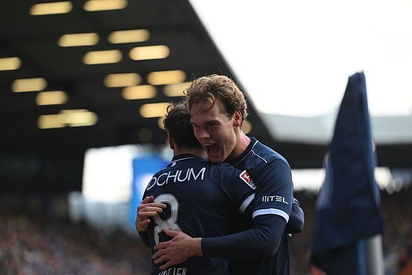 Der Bochumer Sieg hat Folgen in der Tabelle. - © Fabian Strauch/dpa