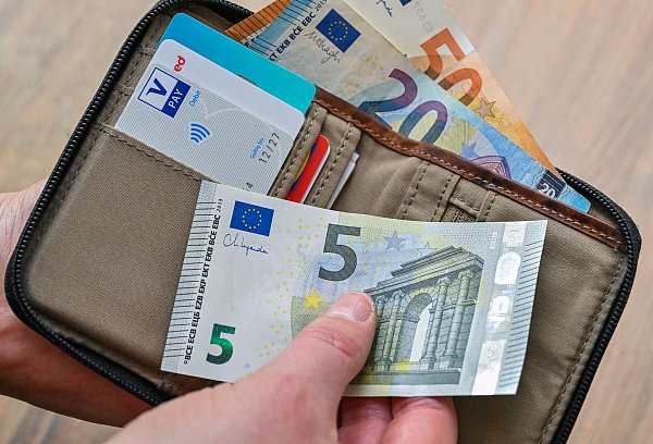Teuerung hat wieder angezogen (Symbolbild) - © Patrick Pleul/dpa