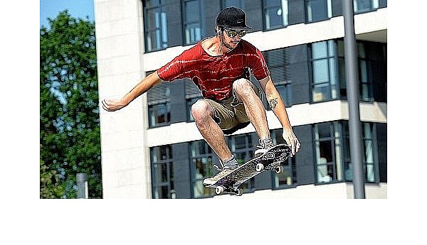 Asphaltsurfer erobern größten Innenstadt-Skatepark - © Bielefeld