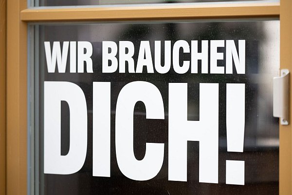 Das «Du» ist allgegenwärtig. (Symbolbild) - © Sebastian Kahnert/dpa