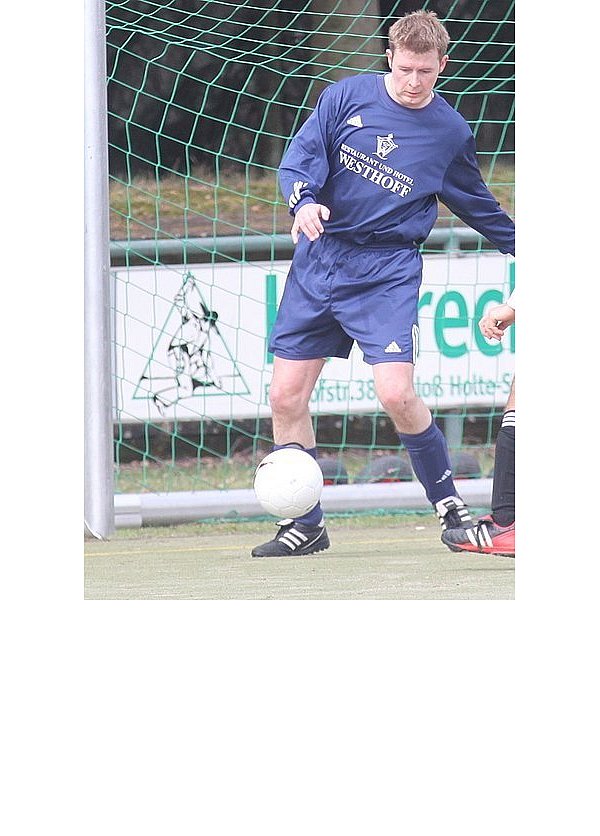 Artur Olenberg, hier noch im Dress des FC Stukenbrock. - © FOTO: HORSTMANN