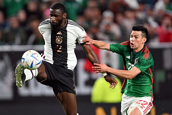 Mexiko und Deutschland trennen sich in Philadelphia 2:2. - © Federico Gambarini/dpa