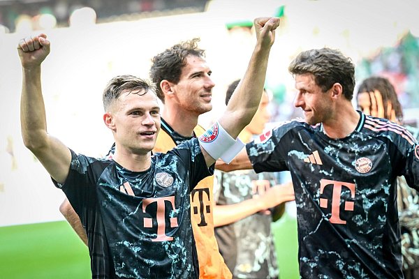 Kimmich (l.) ist Bayerns Mittelfeldchef. - © Sina Schuldt/dpa