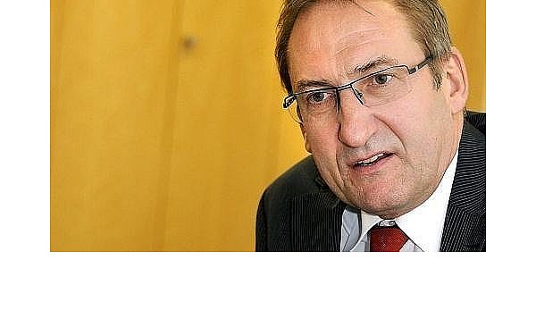 "Lotto ist
harmloser
als Spielhallen" - © INTERVIEW