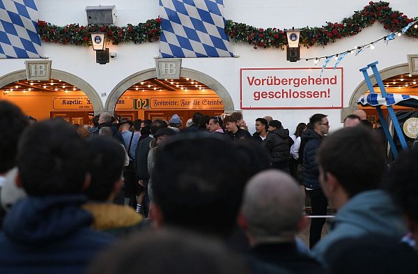 3,5 Millionen Besucher hatte die Wiesn zur Halbzeit - wie viele sind es zum Schluss? - © Felix Hörhager/dpa