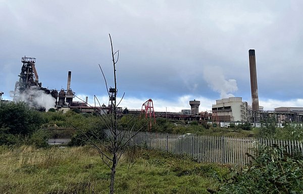 Ein weiteres Stück Industriegeschichte: Der letzte Hochofen der Stahlwerke im walisischen Port Talbot wird abgeschaltet. - © George Thompson/PA Wire/dpa