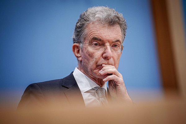Christoph Heusgen, Cher der Münchner Sicherheitskonferenz, dringt auf Debatte über den Wert von Sicherheit. (Archivbild) - © Kay Nietfeld/dpa