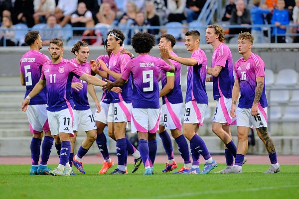Grund zum Jubeln gab es für die deutsche U21 reichlich. - © Mauri Levandi/dpa