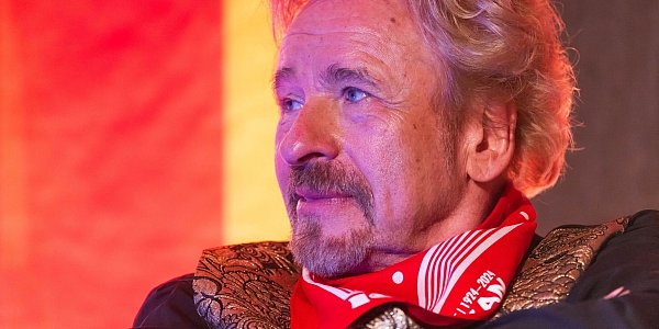 Der Fernsehmoderator machte seine Krebserkrankung per Interview öffentlich. (Archivbild) - © Philipp von Ditfurth/dpa