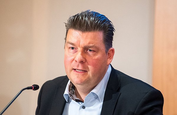 Länder-Verhandlungsführer Andreas Dressel (SPD): «Astronomische Forderungen.» (Archivfoto) - © Daniel Bockwoldt/dpa