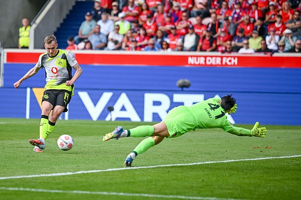 Maximilian Beier wird in Dortmund immer wichtiger. - © Harry Langer/dpa
