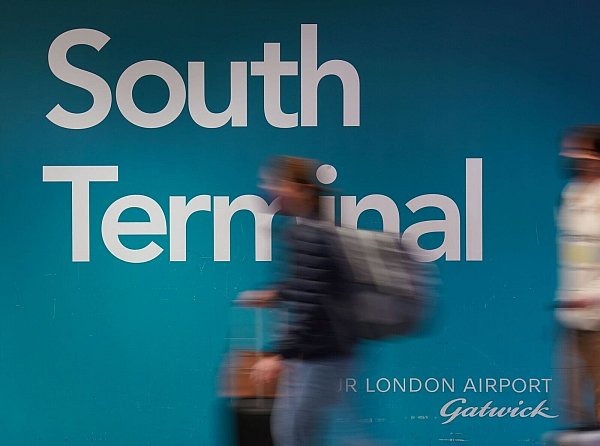 Am Südterminal wurde ein verdächtiger Gegenstand gefunden. (Archivbild) - © Gareth Fuller/PA Wire/dpa