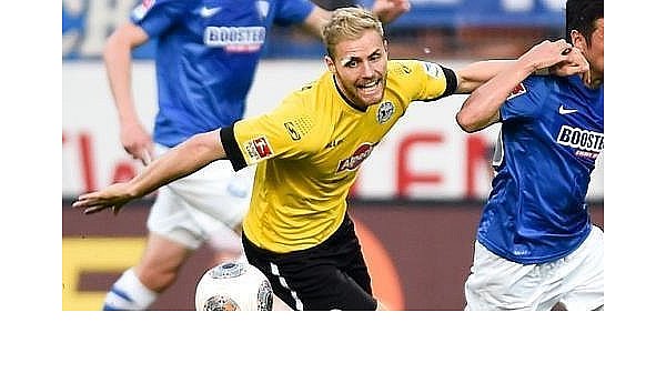 Burmeister verlängert bis 2015 - © Arminia