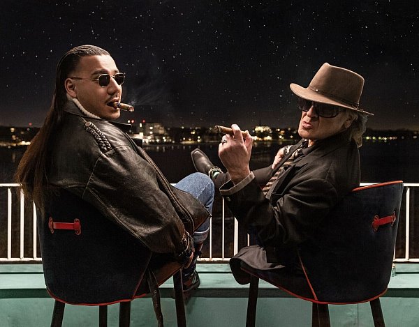 Deutsch-Rapper Apache 207 und Udo Lindenberg liegen in den Singlecharts vorn. - © Tine Acke/Warner Music/dpa