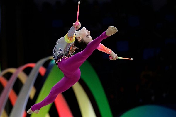 Bekam Höchstwerte mit den Keulen: Darja Varfolomeev. - © Bruna Prado/AP/dpa