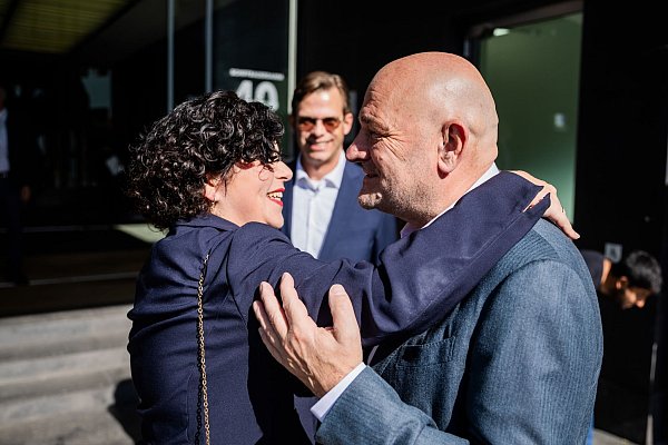 Das Bündnis Sahra Wagenknecht (BSW) hat bei den drei zurückliegenden Landtagswahlen jeweils ein zweistelliges Ergebnis erzielt. Ob dies der jungen Partei auch bei der für den 28. September 2025 geplanten Bundestagswahl gelingen wird, ist noch nicht abzusehen. - © Christoph Soeder/dpa