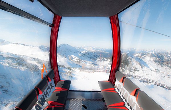 Die Gondeln der Schwarzwandbahn in Zauchensee erlauben einen Bergpanorama-Rundumblick. - © Schwarzwandbahn/dpa-tmn