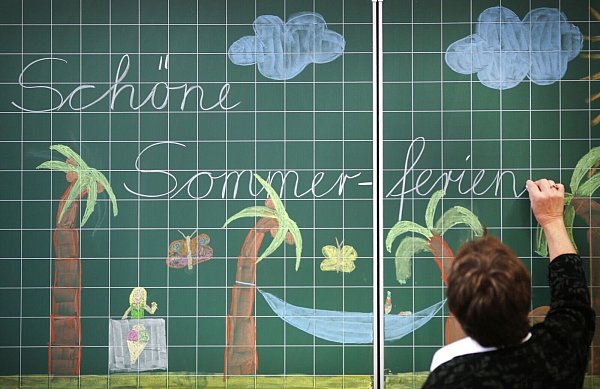 Acht verschiedene Starttermine für Sommerferien gibt es in Deutschland. (Symbolbild) - © Ina Fassbender/dpa