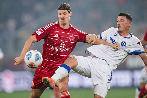 Kein Sieger im Duell zwischen Fortuna Düsseldorf und dem Karlsruher SC. - © Marius Becker/dpa