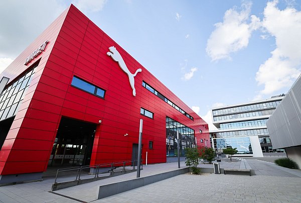 Puma ist der drittgrößte Sportartikelkonzern der Welt. - © Christian Charisius/dpa