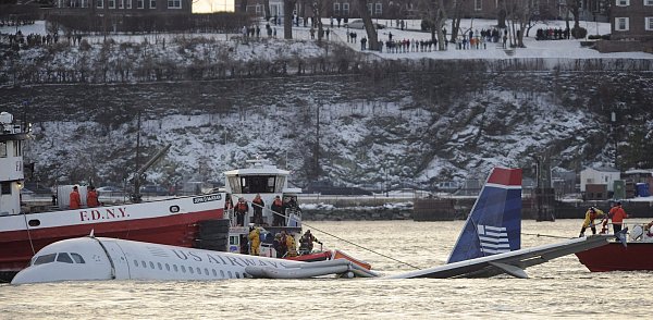 Fliegerische Meisterleistung der Piloten - © picture alliance / dpa