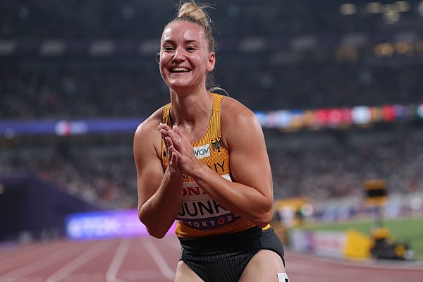 Sophia Junk steht im Halbfinale über die 200 Meter. - © Oliver Weiken/dpa