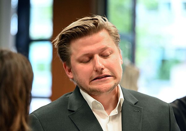 Satiriker Sebastian Hotz postete sehr feministisch und woke, gab dann aber eines Tages zu, privat nicht immer den eigenen Ansprüchen genügt zu haben. (Archivbild) - © Malin Wunderlich/dpa