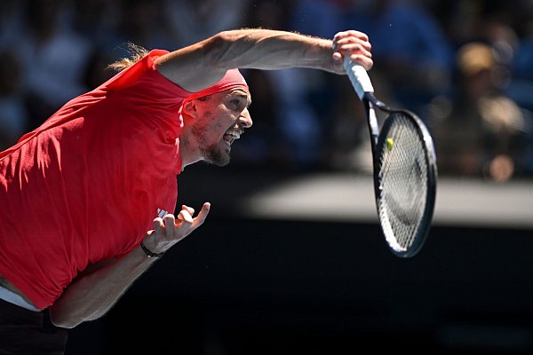 Alexander Zverev gewinnt sein Viertelfinale bei den Australian Open - © Lukas Coch/AAP/dpa