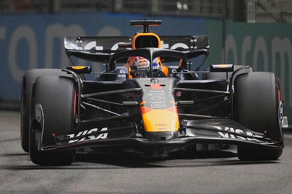 Gelingt Titelverteidiger Max Verstappen der erste Sieg in Singapur? - © Vincent Thian/AP/dpa