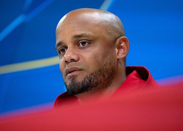 Verrät seinen Plan mit Müller nicht: Vincent Kompany. - © Sven Hoppe/dpa