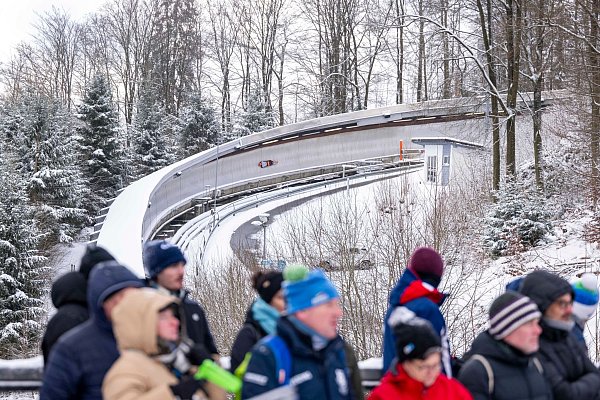 In Winterberg findet nun der Saisonauftakt statt. (Archivbild) - © David Inderlied/dpa