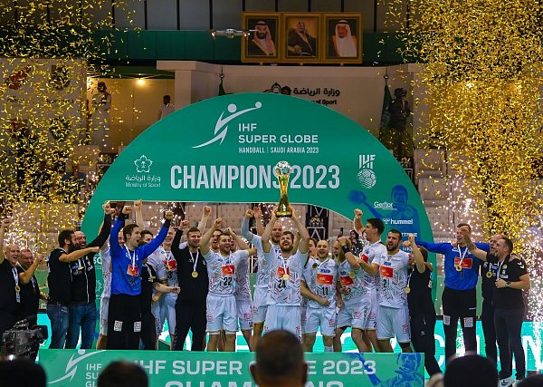 Der SC Magdeburg will bei der Club-WM wie 2023 jubeln. - © Super Globe Media Team/dpa