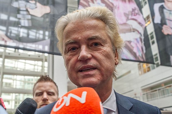 Der radikal-rechte Populist Geert Wilders muss wohl zurück auf die Oppositionsbank. - © Charles M Vella/SOPA Images via ZUMA Press Wire/dpa