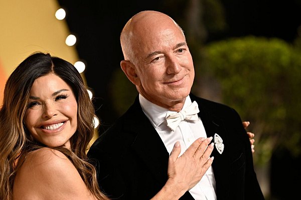 Der Amazon-Gründer und die Journalistin wollen mit mehr als 200 Gästen feiern. (Archivbild) - © Evan Agostini/Invision/dpa