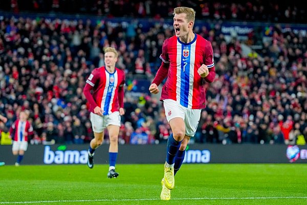 Alexander Sörloth brach Norwegens Bann in der zweiten Hälfte. - © Fredrik Varfjell/NTB/dpa