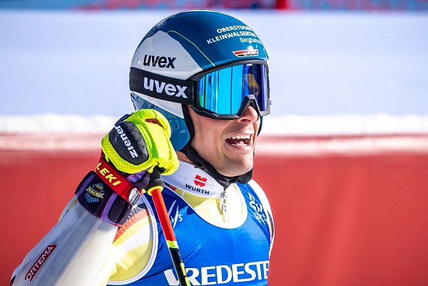 Alexander Schmid hat im Parallel-Wettbewerb WM-Gold gewonnen. - © Michael Kappeler/dpa