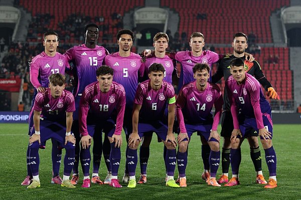 Die deutsche U21 beendet das Jahr mit einem wichtigen SIeg. - © Artur Stabulnieks/dpa