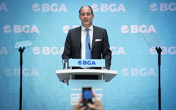 BGA-Präsident Jandura: «Die Lage bleibt fragil.» (Archivbild) - © Bernd von Jutrczenka/dpa