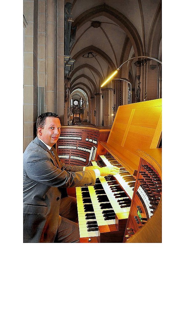 Gereon Krahforst ist Domorganist mit Leib und Seele. In der Festwoche haben seine musikalischen Fähigkeiten an der großen Orgel Hochkonjunktur. - © FOTO: REINHARD ROHLF