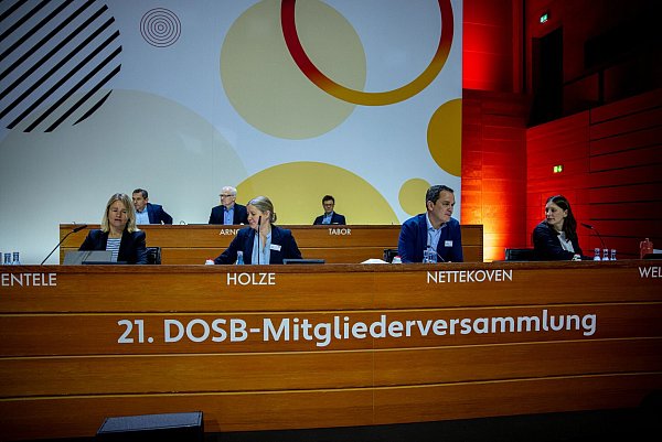 Die Mitgliederversammlung vo - © Laszlo Pinter/dpa/Laszlo Pinter