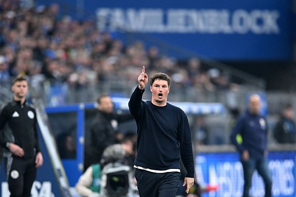 Hatte viel im HSV-Spiel zu korrigieren: Cheftrainer Merlin Polzin. - © Carmen Jaspersen/dpa