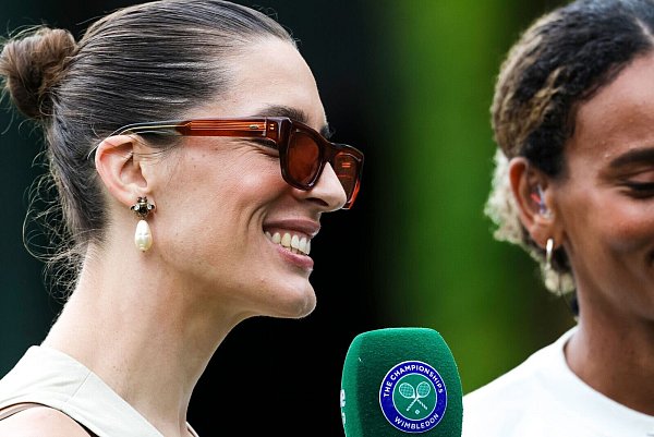 Die frühere Top-Ten-Spielerin Andrea Petkovic begleitet das Tennisgeschehen als Expertin. - © Frank Molter/dpa