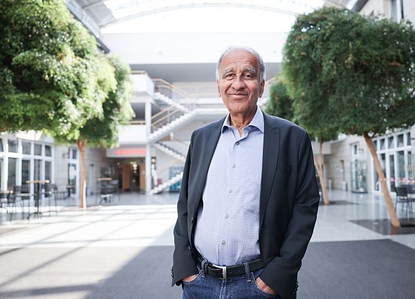 Mojib Latif gehört zu den bekanntesten Klimaforschern in Deutschland. - © Christian Charisius/dpa