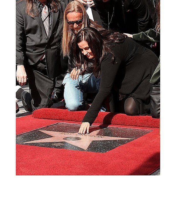 Barbara Orbison und ihr Sohn Alex sind am 29. Januar 2010 bei der feierlichen Einweihung dabei. Am vergangenen Dienstag, 6. Dezember, starb Barbara Orbison an Krebs. - © FOTO: GETTY IMAGES