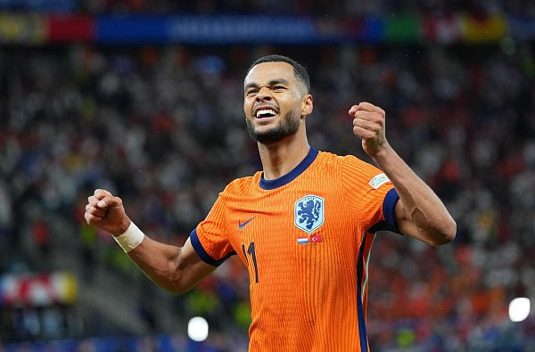 Gakpo kann bei der EM zum Torschützenkönig werden. - © Sören Stache/dpa