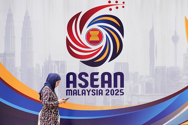 US-Präsident Trump hat erst ein Mal zuvor an einem Asean-Gipfel teilgenommen. - © Vincent Thian/AP/dpa